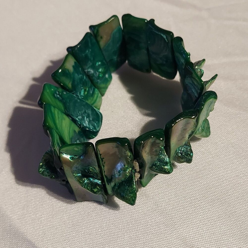 Green Mop Bracelet Stretch Wrist 6 1/2"